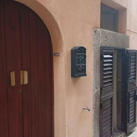 Casa Carnevale Lipari * ليباري